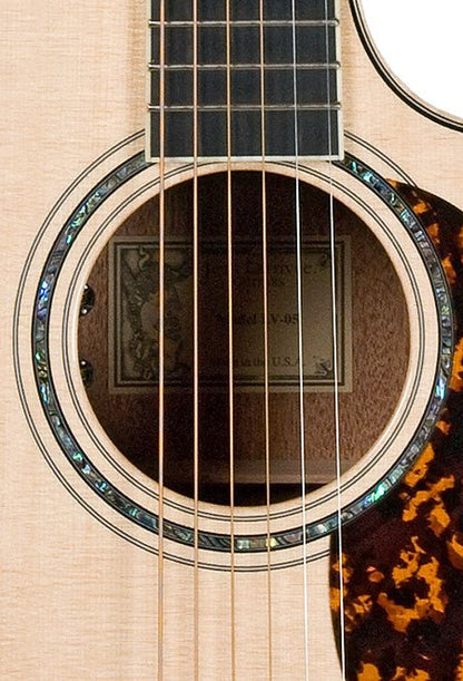 Larrivee LV-05E Acoustic Guitar (No Cut) - Dave’s Woodstock Music