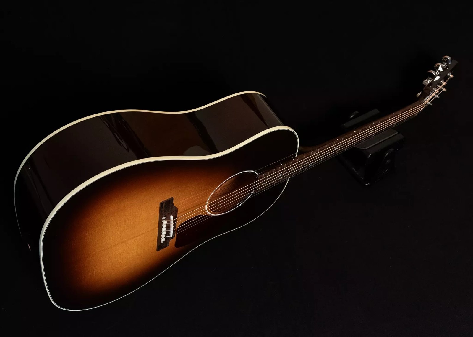Gibson Acoustic J-45 Standard - Vintage Sunburst - Dave’s Woodstock Music