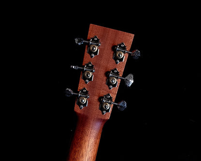 Larrivee OMV-40R Rosewood Cutaway Legacy Series - Dave’s Woodstock Music